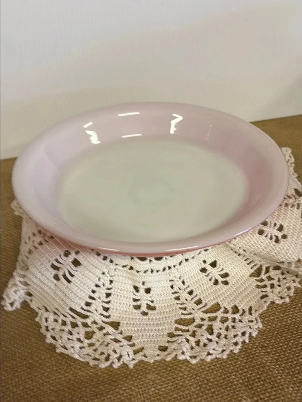 PYREX #909, Vintage Flamingo Pink, 9” round PIE pan, baking or casserole dish.